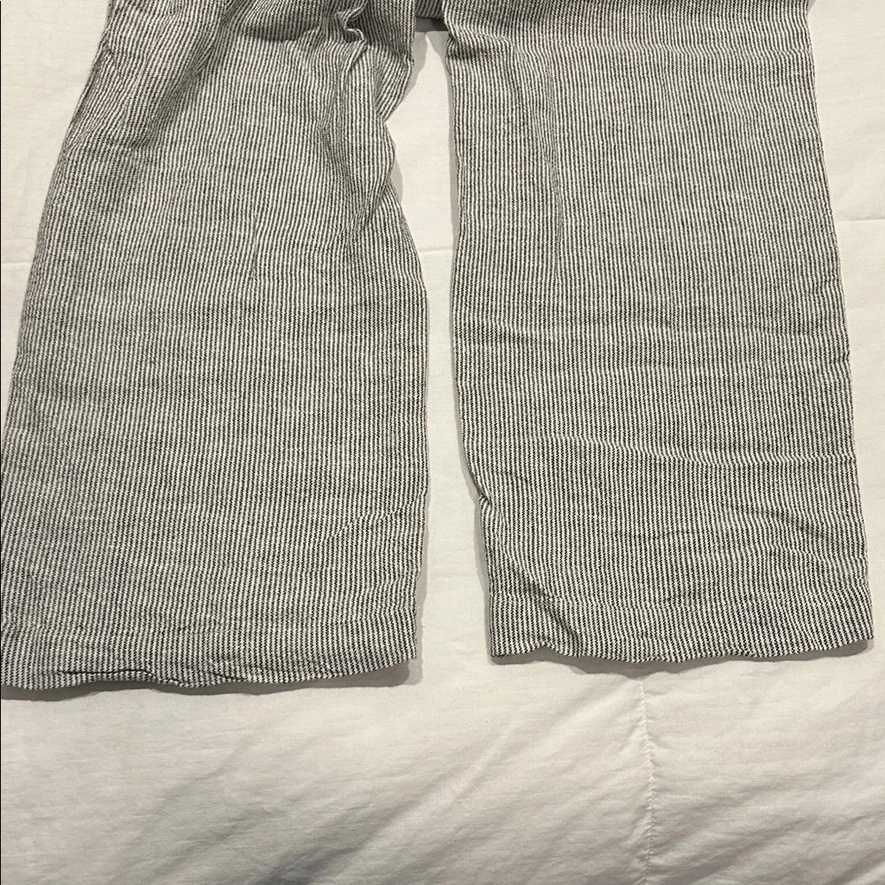 Women’s  Gray Striped linen Pants - Picture 6 of 6